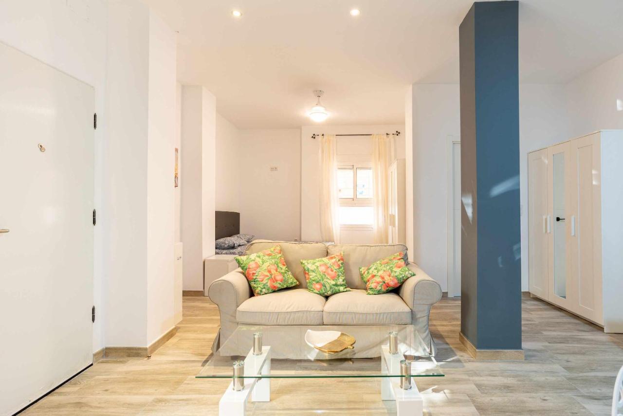 Vialia Suites Cinema Málaga Kültér fotó